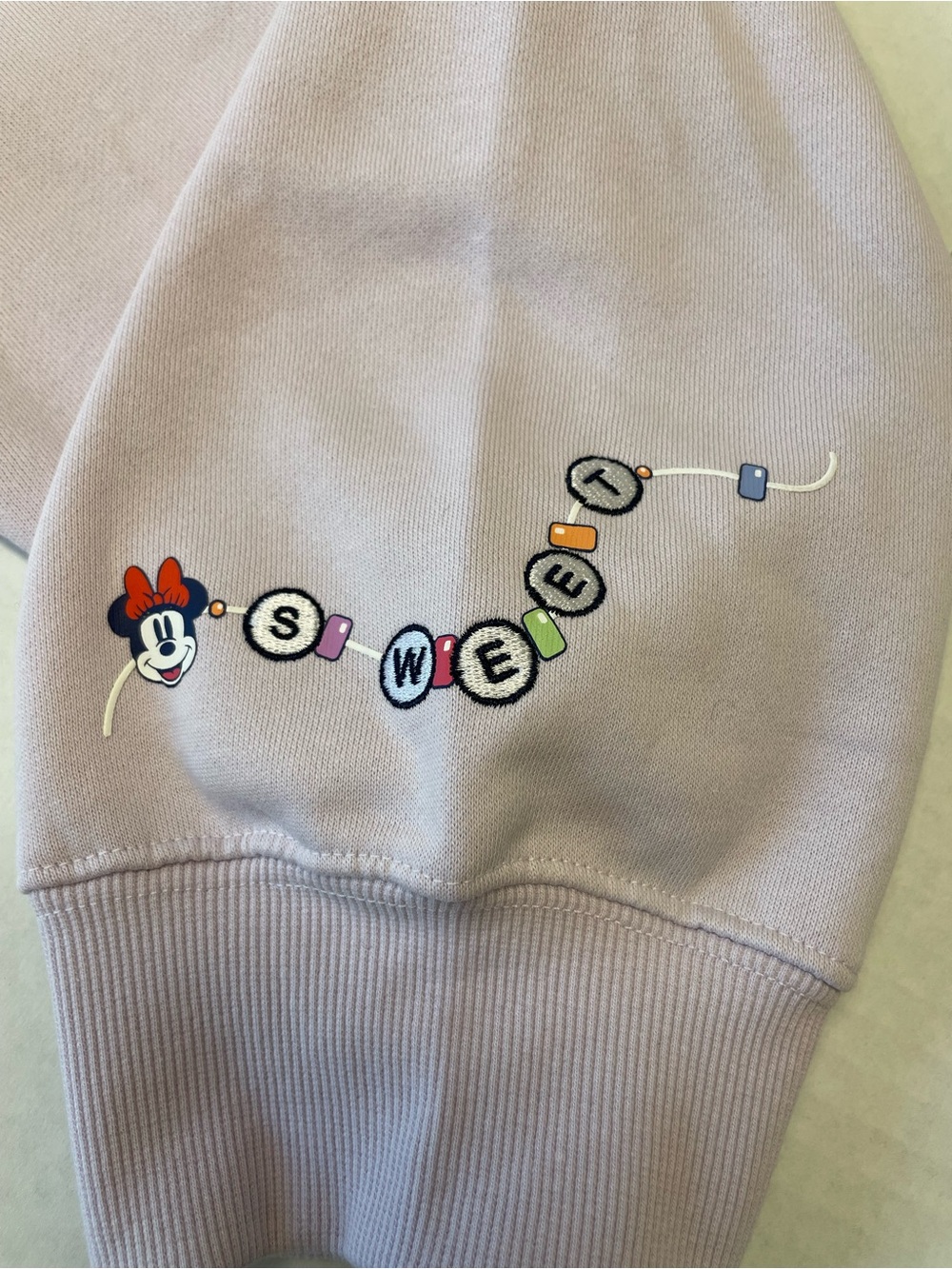NWT 2X Disney Minnie Mouse Friendship Bracelet Pullover Sweatshirt Light Purple - Picture 5 of 14